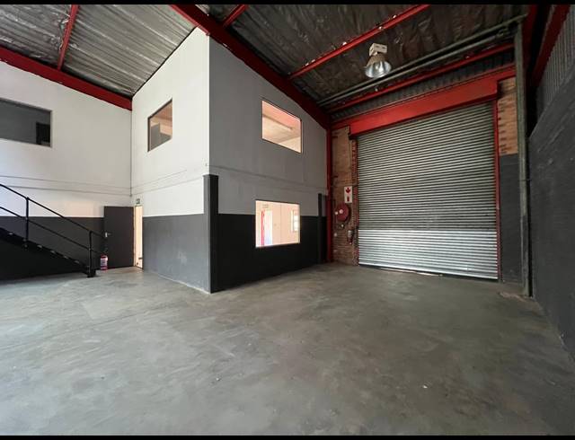 431M² WAREHOUSE TO LET IN STRIJDOMPARK